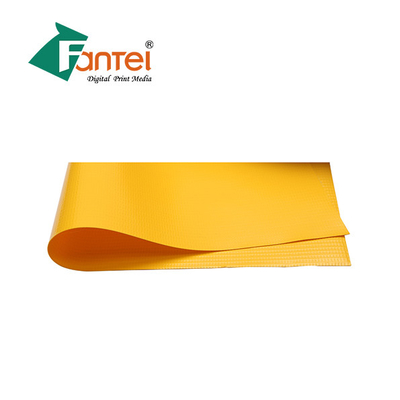 Ντυμένο ύφασμα 1000X1000 20X20 μουσαμάδων Sunproof PVC για την κάλυψη φορτηγών