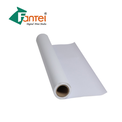 Στιλπνή πρώτη ύλη ρόλων εμβλημάτων PVC πινάκων διαφημίσεων γαλαζωπή άσπρη για το ευκίνητο έμβλημα